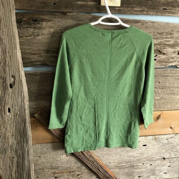 Point Zero size Med Green long sleeve top with button detail - Picture 3 of 5